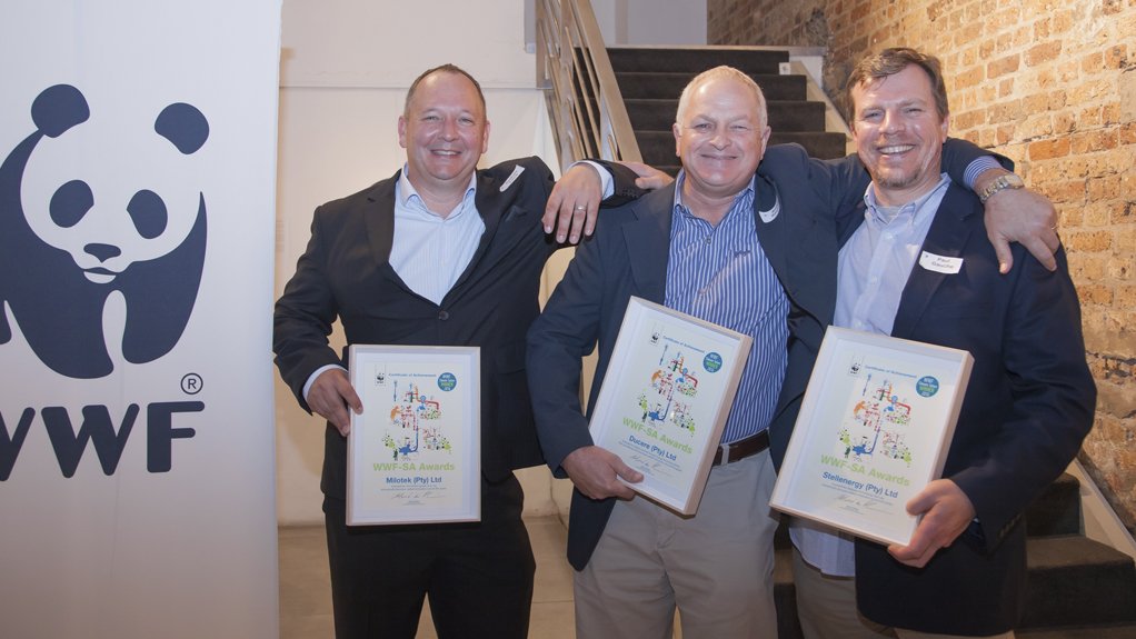 2016 SOUTH AFRICAN CLIMATE SOLVER AWARD WINNERS Milotek CEO Andries Louw, Ducere Holdings MD Andre Reyneke and Stellenergy CEO Paul Gauche 
