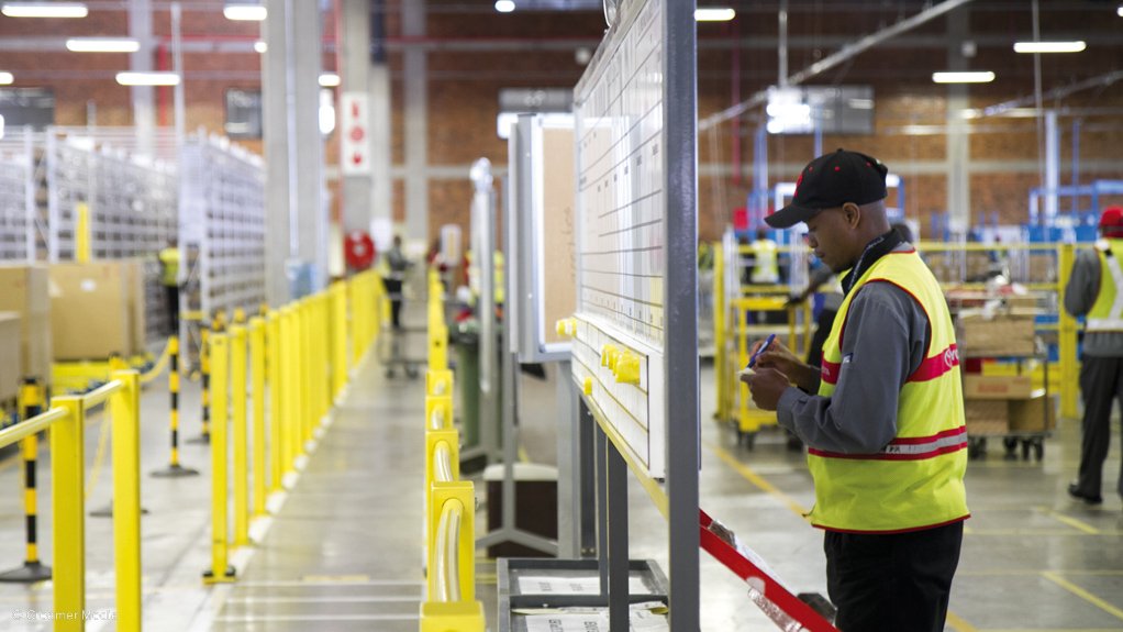 A SYSTEMS APPROACH 
Allows accurate real-time reporting on various activities, increasing the workflow capacity of warehouses while reducing costs