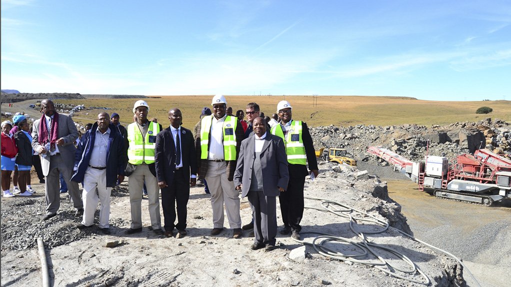 GREAT EXPECTATIONS Blue Crane Mine is negotiating a contract with the local municipality to supply it aggregates amounting to about R27-million for 1 500 RDP houses in Guba Village investment opportunities 