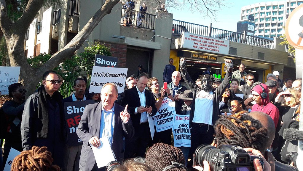 Scores join censorship protest at the SABC