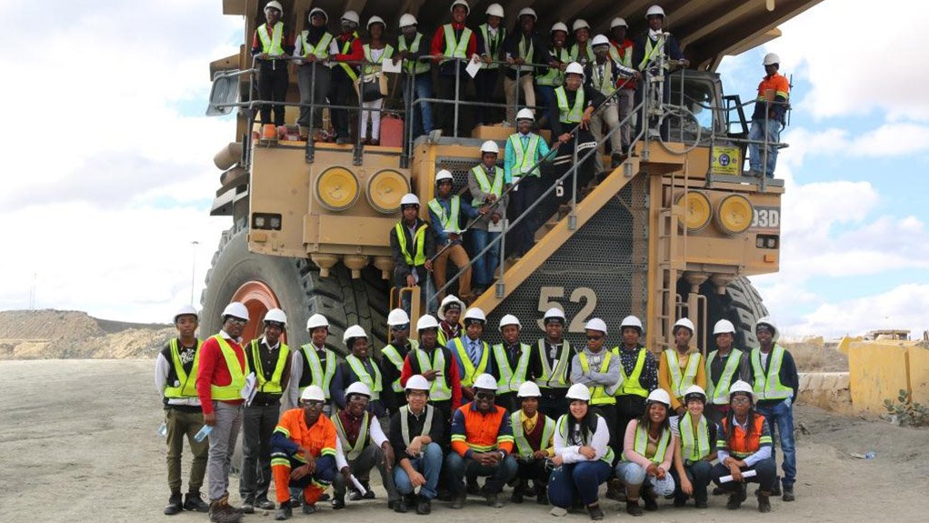 41 enthusiastic young learners and aspiring professionals visited De Beers...