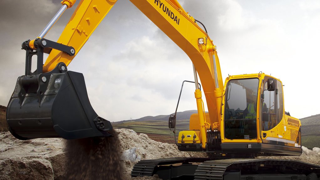 MEETING INDUSTRY DEMANDS
The Hyundai Robex R180LC-9S excavator can generate bigger digging power in proportion to its working pressure and cylinder bore size