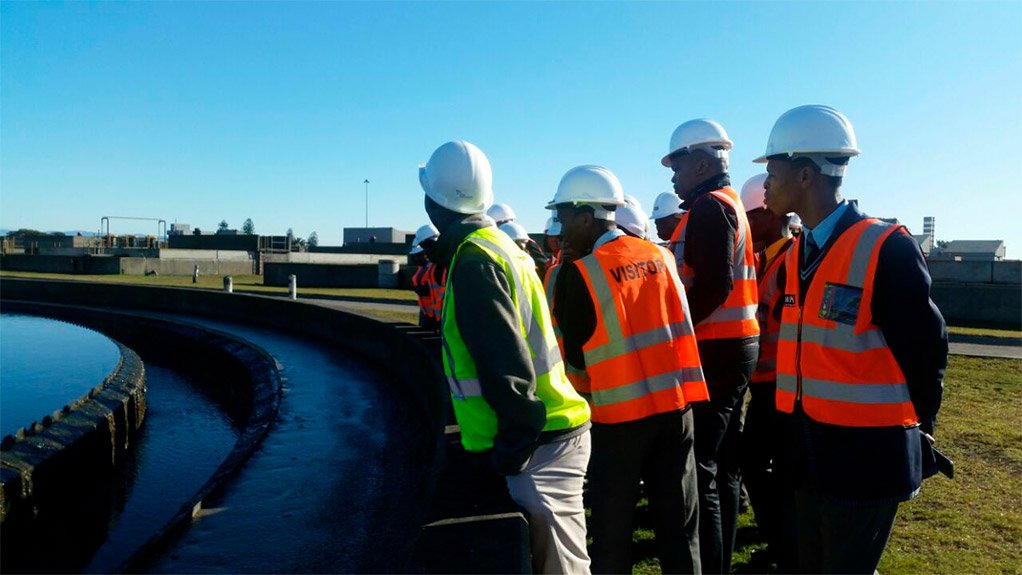 Learners from poorly resourced schools participate in engineering job shadowing programme