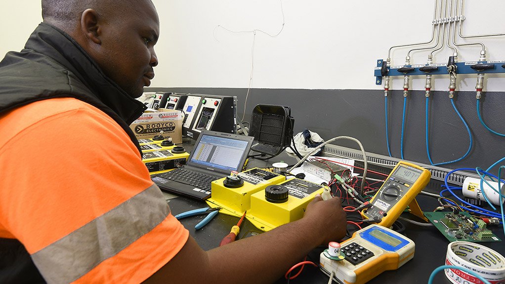 Single Controller Detects 15 Different Gases