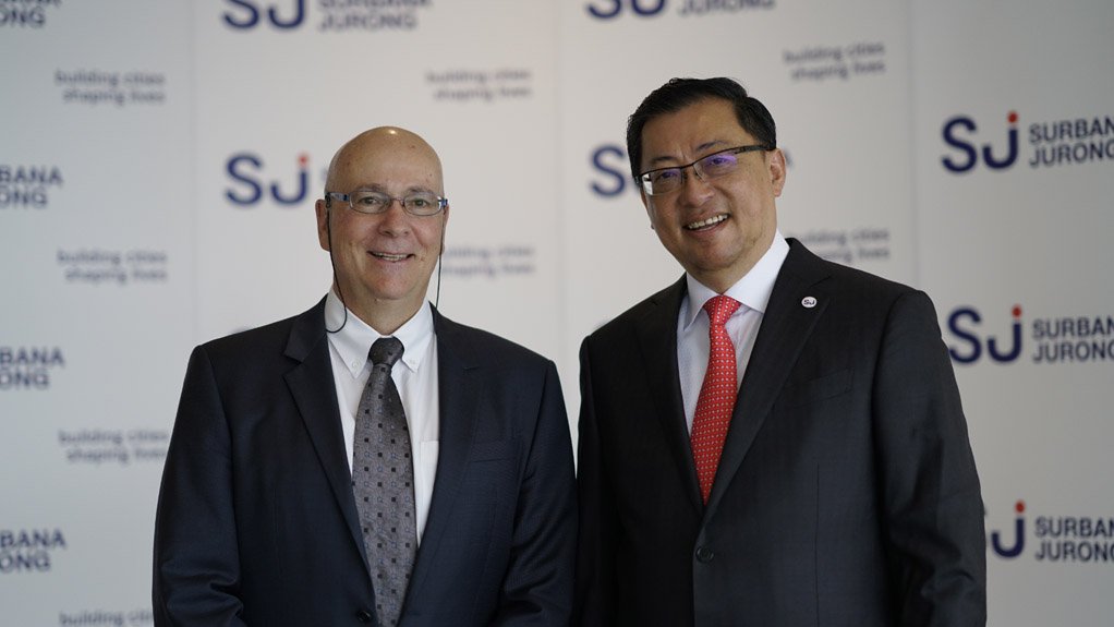 ACQUISITION MANAGEMENT
SMEC CEO and MD Andy Goodwin and Surbana Jurong CEO Wong Heang Fine concluded the merger
