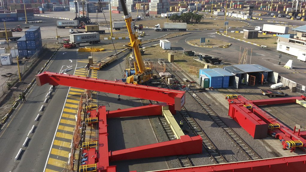 SMOOTH PORT OPERATION Abacus supplied the automation solution for two 40 t Terex rail mounted gantry cranes that were supplied to Pier 2 of the Durban port 