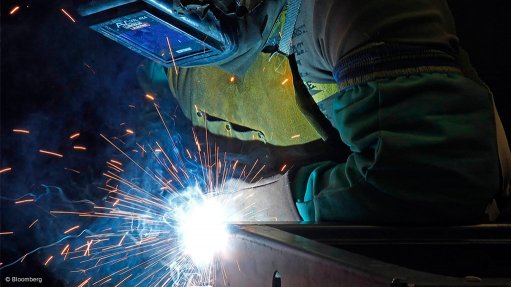 WELDING QUALIFICATION
Fabrinox has been awarded EN 15085 certification, which enables the company to work on railway projects
