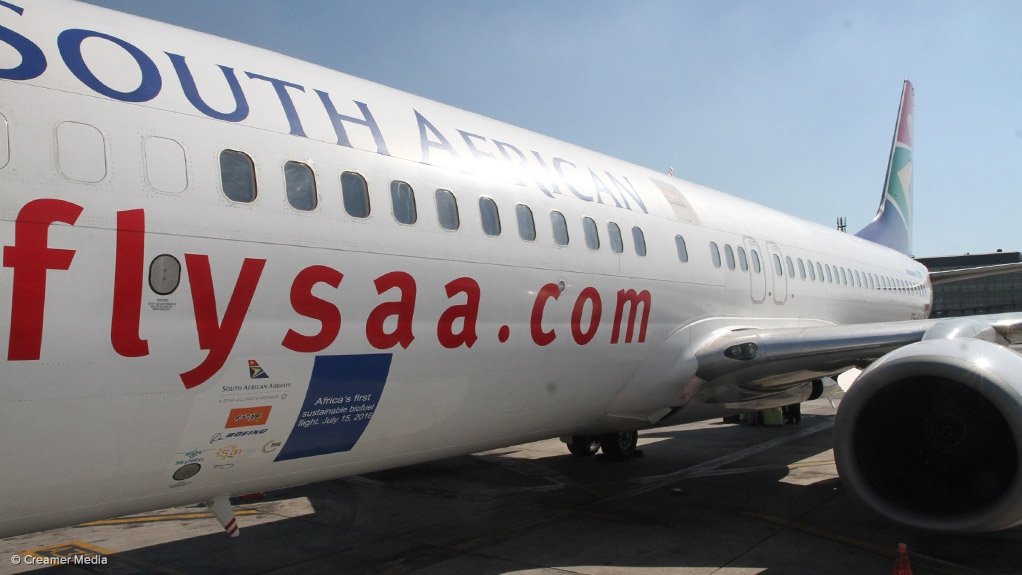 A view of a Boeing 737 of SAA