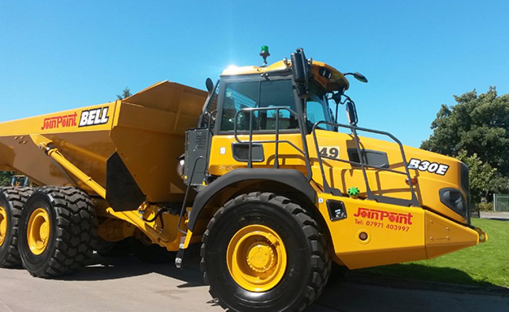 EARTHMOVING EQUIPMENT
The B30E ADT is one of Bell Equipment’s high-performance models which offers the lowest operating cost in its class and maintains high productivity
