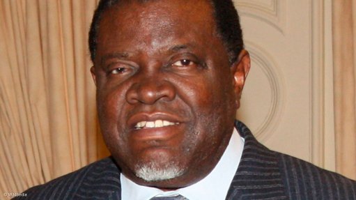 I won't interfere in Zim affairs, says Namibia's Geingob 