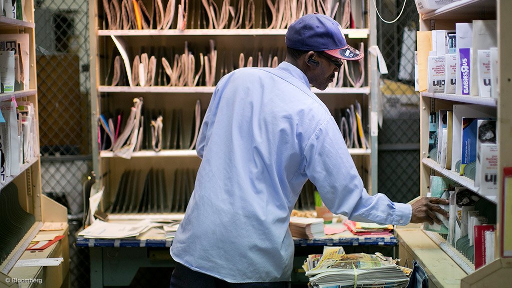 Post Office closes 221 outlets amid R1.1bn loss