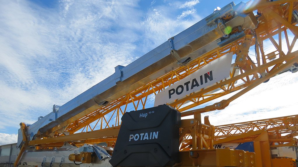 Manitowoc Launches Pioneering Potain Hup 40-30 Self-Erecting Crane