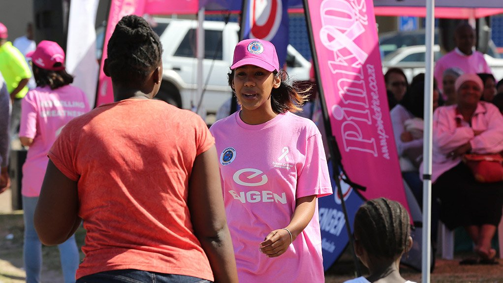 Engen and Supersport United raise breast cancer awareness in Cape Town