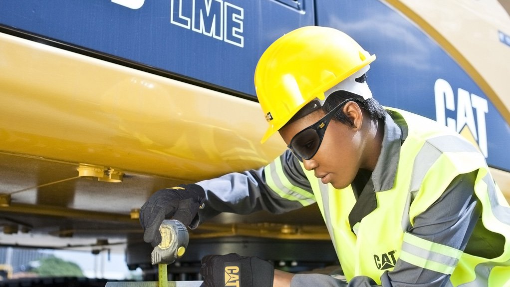 WOMEN IN ENGINEERING
Barloworld Equipment invites all genders to apply for its graduate programme
