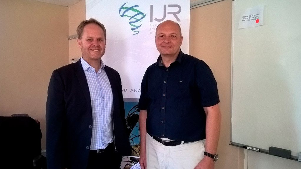 Jan Hofmeyr (IJR) and Dr Holger Dix