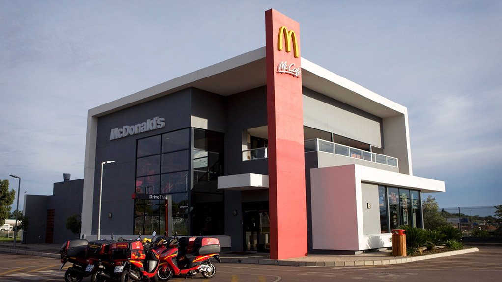 MCDONALD’S SILVERLAKES
The light steel frame structures and conventional structures use energy efficient lights, equipment and design