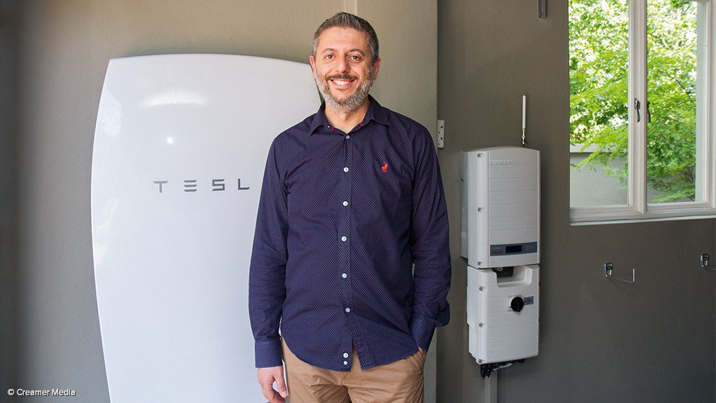 Andreas Cambitsis with the Powerwall
