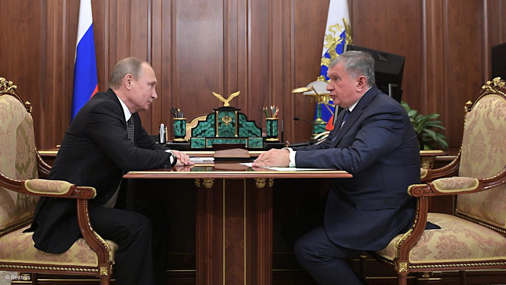 Russia's president Vladimir Putin with Rosneft CEO Igor Sechin