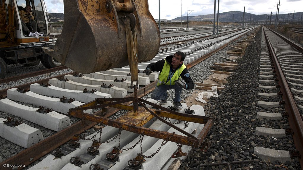 MANDATORY MAINTENANCE
Several projects have been implemented or are under way to improve rail infrastructure in South Africa
