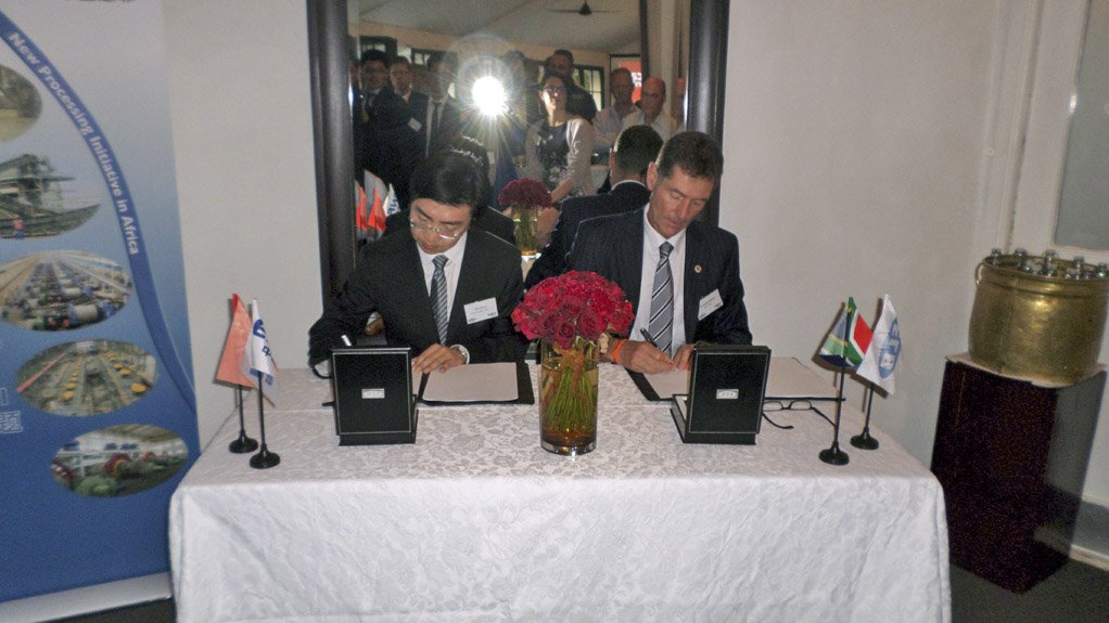 MAKING IT OFFICIAL ELB CE Dr Stephen Meijers and ENFI VP Wei Jiaming signing partnership agreement to formalise companies’ long standing working relationship 