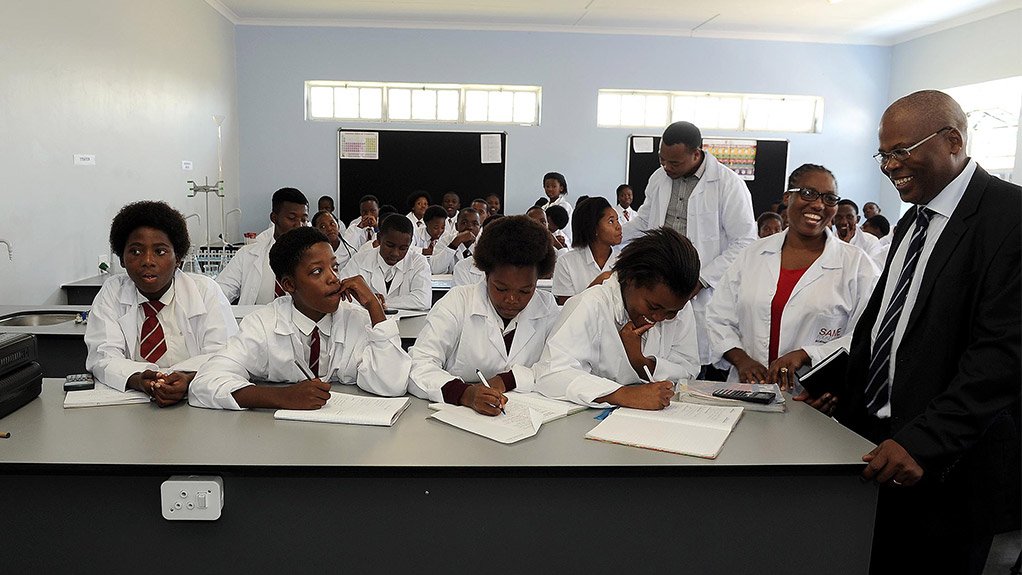 Manzomthombo Secondary School gets a facelift courtesy of Engen