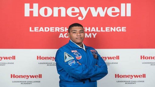 Aspiring South African space cadet receives US space exposure