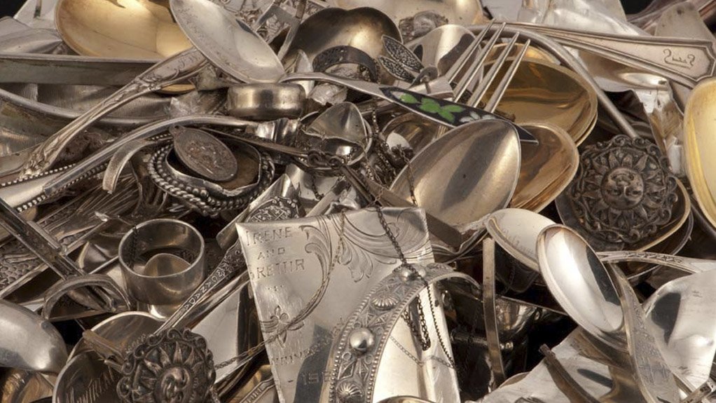 MORE APPLICATIONS Silver’s use in jewellery, silverware, electronics, batteries, ethylene oxide catalysts and other fabricated products has increased