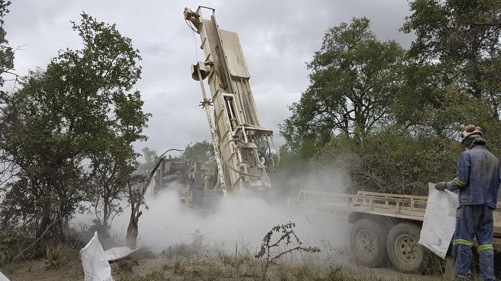 REVISITING KEY LOCATIONS
The first phase of drilling at Frischgewaagt, an eastward extension of the mined-out Marsfontein kimberlite pipe in Limpopo, was completed in April 
