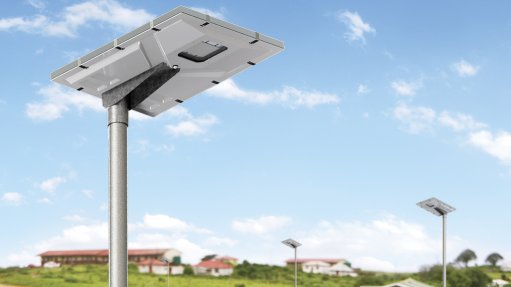 SOL-ONE
The luminaire has an integrated photocell and an integrated motion sensor