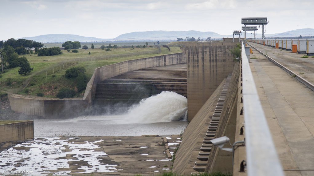 DAMNING STATE
Dams in South Africa are under pressure to meet a growing water demand 
