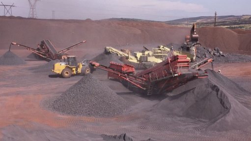 DIRO IRON-ORE MINE
Afrimat is aiming to reach a production rate of one-million tons a year of saleable product 