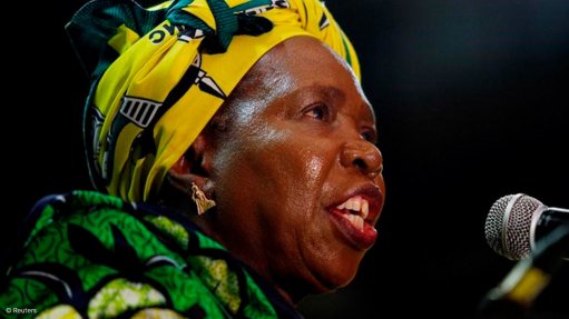 Dlamini-Zuma pays tribute to Mamoepa