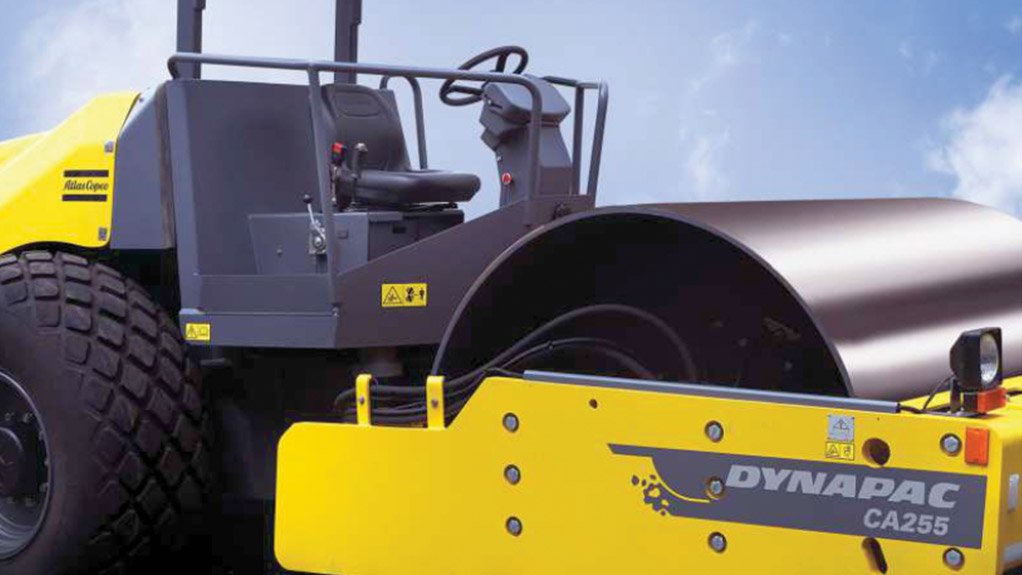 This is how the Dynapac Soil Compactor Rolls
