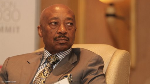 Moyane denies allegations of meeting with Gupta family