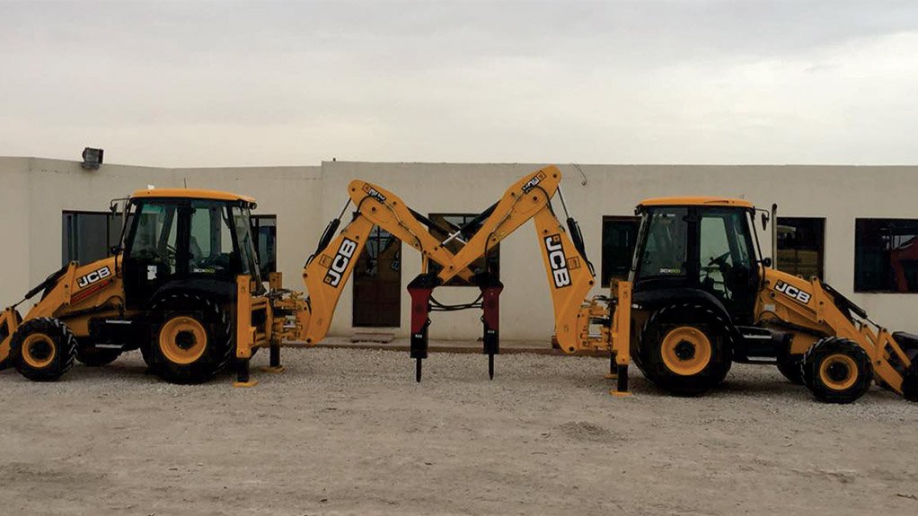 Hydraulic breakers from Chicago Pneumatic first choice for major infrastructure projects contractor in Qatar