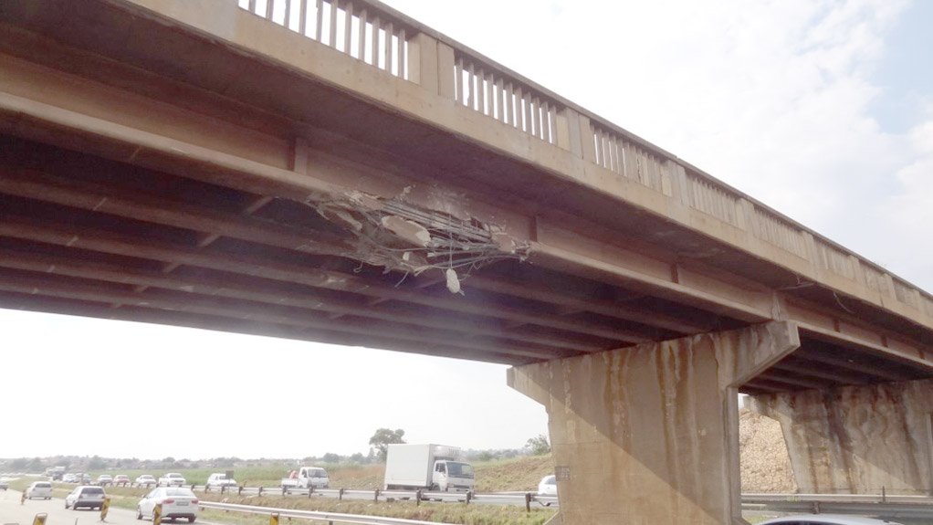 SANRAL: Bridge collapse: Department of Labour takes over site