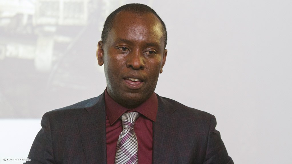 MOSEBENZI ZWANE
The Minister has signed a cooperation agreement on mineral and upstream petroleum development with the Central African Republic