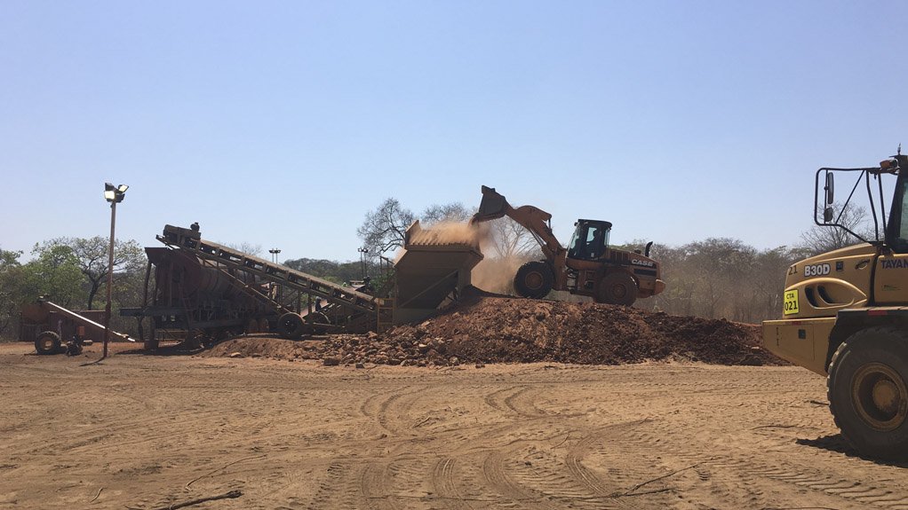 POSITIVE RESULTS Bulk sampling and test pitting within the newly acquired 8245L licence at Montepuez is delivering high quality stones from this secondary deposit