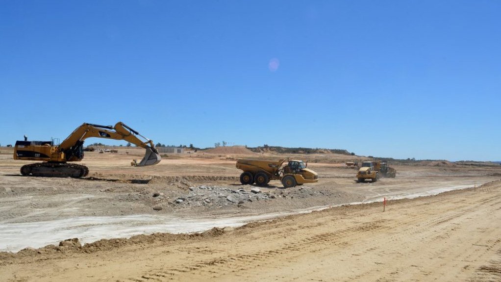 August 2017: Dam construction under way at Barruecopardo.