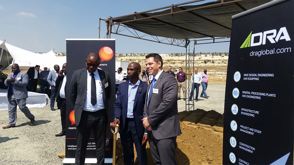 ELIKHULU CONSTRUCTION START Pan African CEO Cobus Loots, Mpumalanga Finance, Economic Development and Tourism MEC Eric Kholwane and Department of Mineral Resources director-general Advocate Thabo Mokoena 