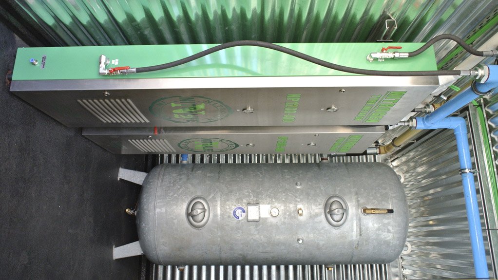 NITROGEN GENERATOR
Minimal maintenance is needed to keep the NitraLife generator operating effectively 