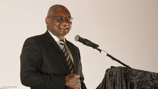 Gauteng: Makhura sends a strong message to government departments to maintain their facilities