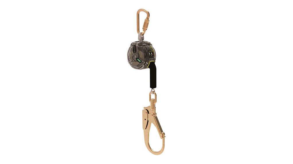 SELF RETRACTING The lanyard retracts automatically when used at height