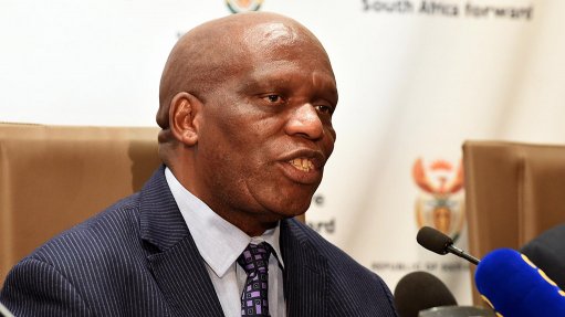 DAFF: Minister Zokwana meets with fishing community leaders