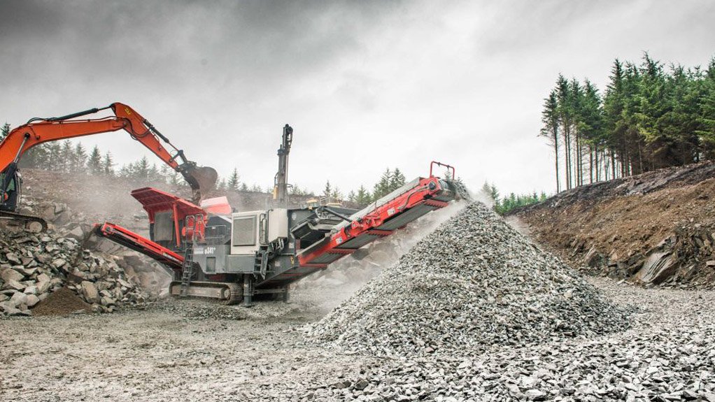 JAWBREAKER  
The new QJ341+ tracked jaw crusher is especially ideal for quarrying applications with a high fines content 