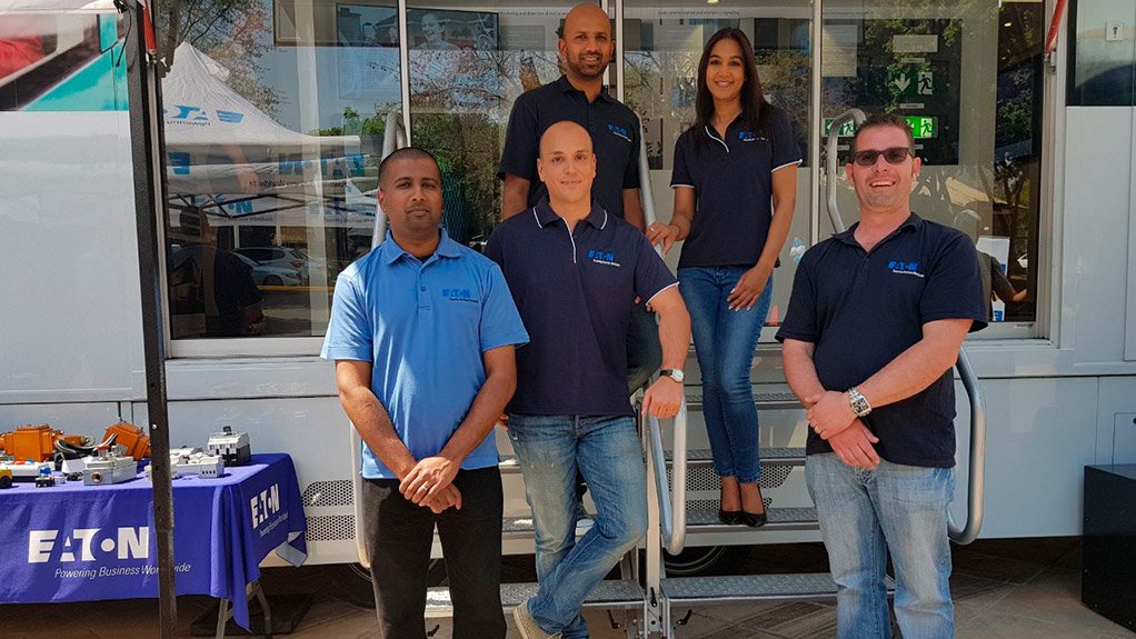 MOBILE MODEL
Devan Reddy, Arlind Mucaku, Malvin Naicker, Sumaya Abdool and Pieter van den Berg in front of the mobile truck with Eaton products and CPD lectures