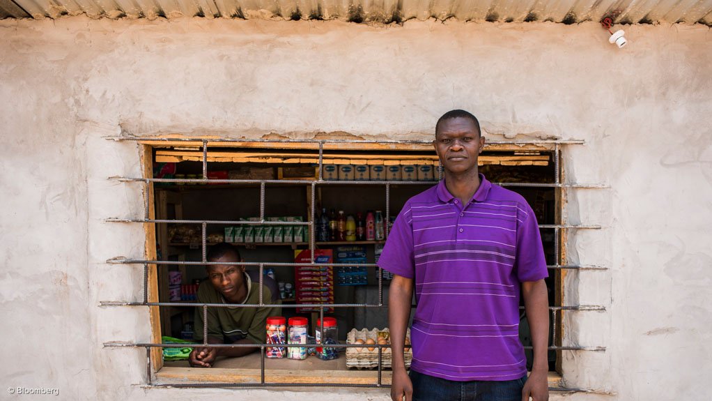 EMPOWERING ENTREPRENEURS
The Venetia mine is working to ensure that local entrepreneurs and businesses near the mine receive training and mentorship