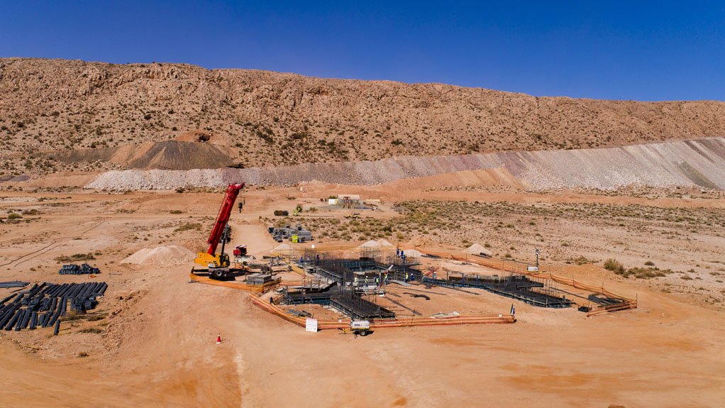 WELL UNDER WAY
With construction activities starting to peak at the Gamsberg zinc project, focus will be now on operational readiness in anticipation of the commissioning of the project
