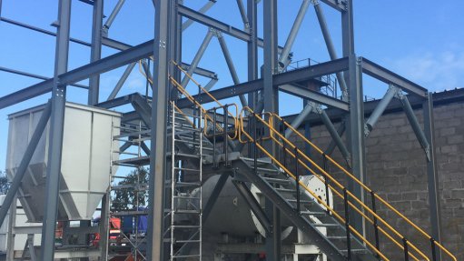 A MODERN MINE
In addition to the establishment of a new processing plant and significant earthworks and site works, a new modular drying system has been implemented at Graphmada
