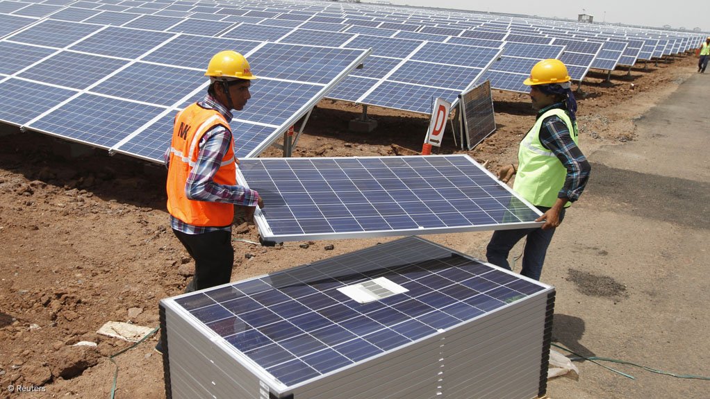 SOLAR PAYBACK The CC:SE, together with the South African National Energy Development Institute, are running a three-year project in South Africa 